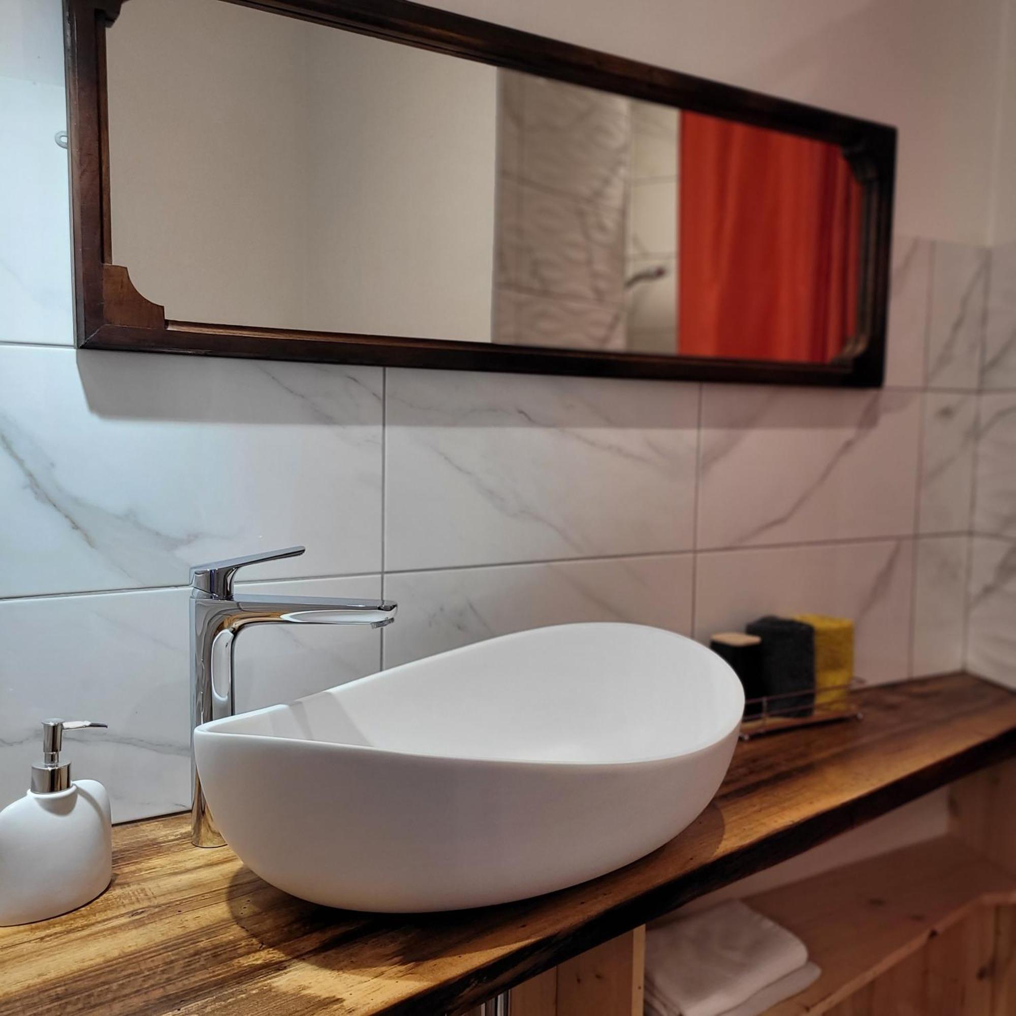 L'Ancre Vive Bed and Breakfast Charentay Eksteriør billede